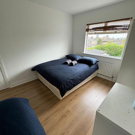 Nice Triple Room At 2 Iveragh Rd-6 ดับลิน ภายนอก รูปภาพ